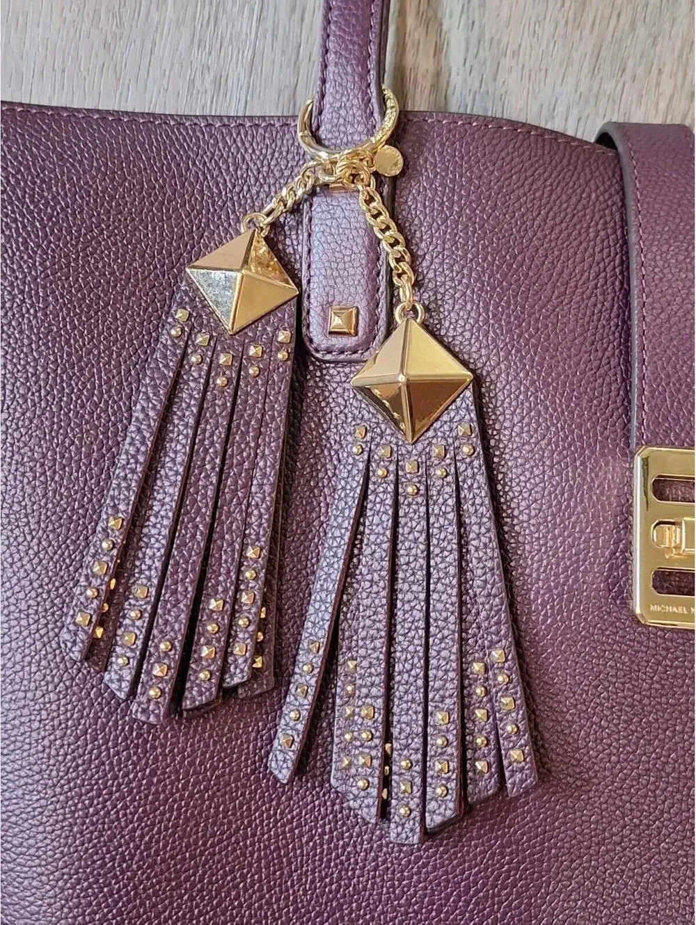 Michael Kors Karson Purple Carryall Large Tote Bag, Gold Hardware Studded Tassel - Picture 5 of 9